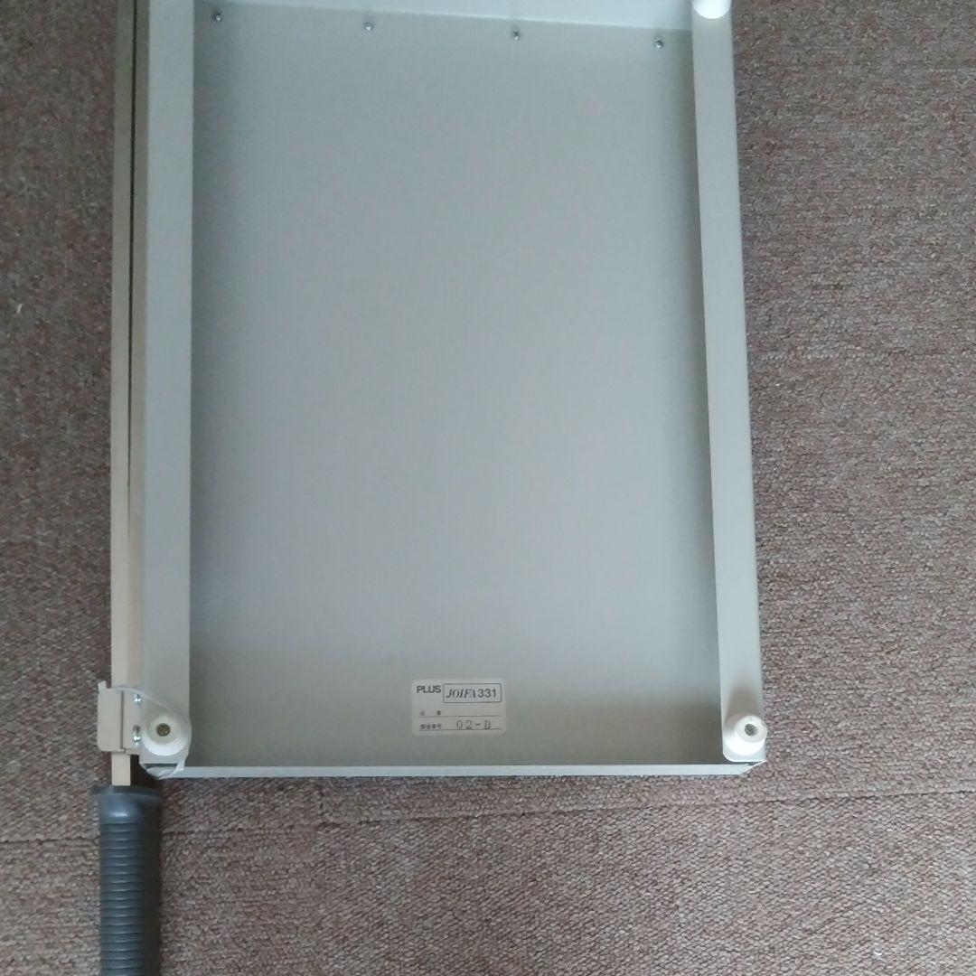 PLUS 　ペーパーカッター