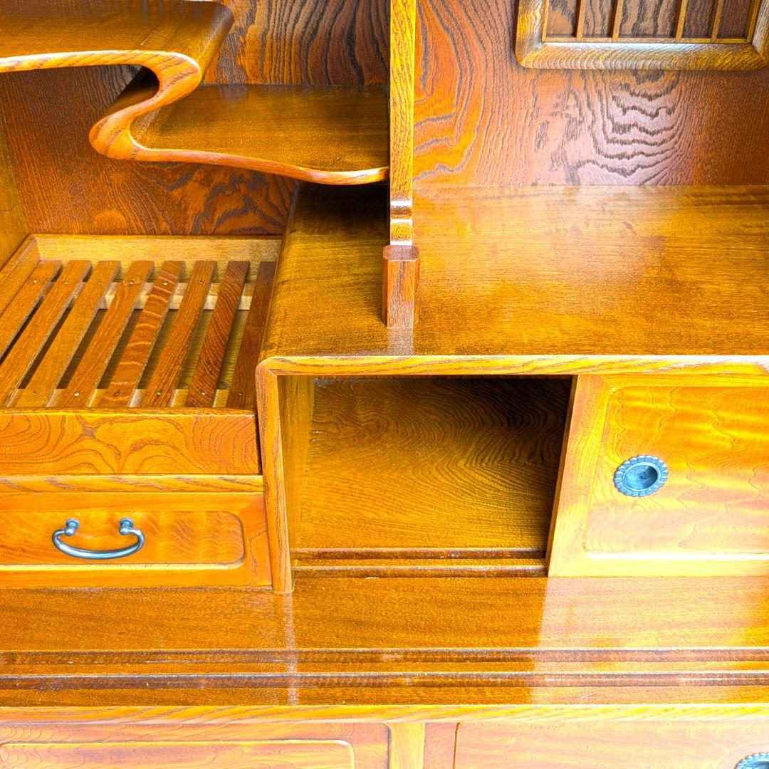 時を超えて愛される伝統の和家具。和室にも洋室にも映える、一生ものの逸品