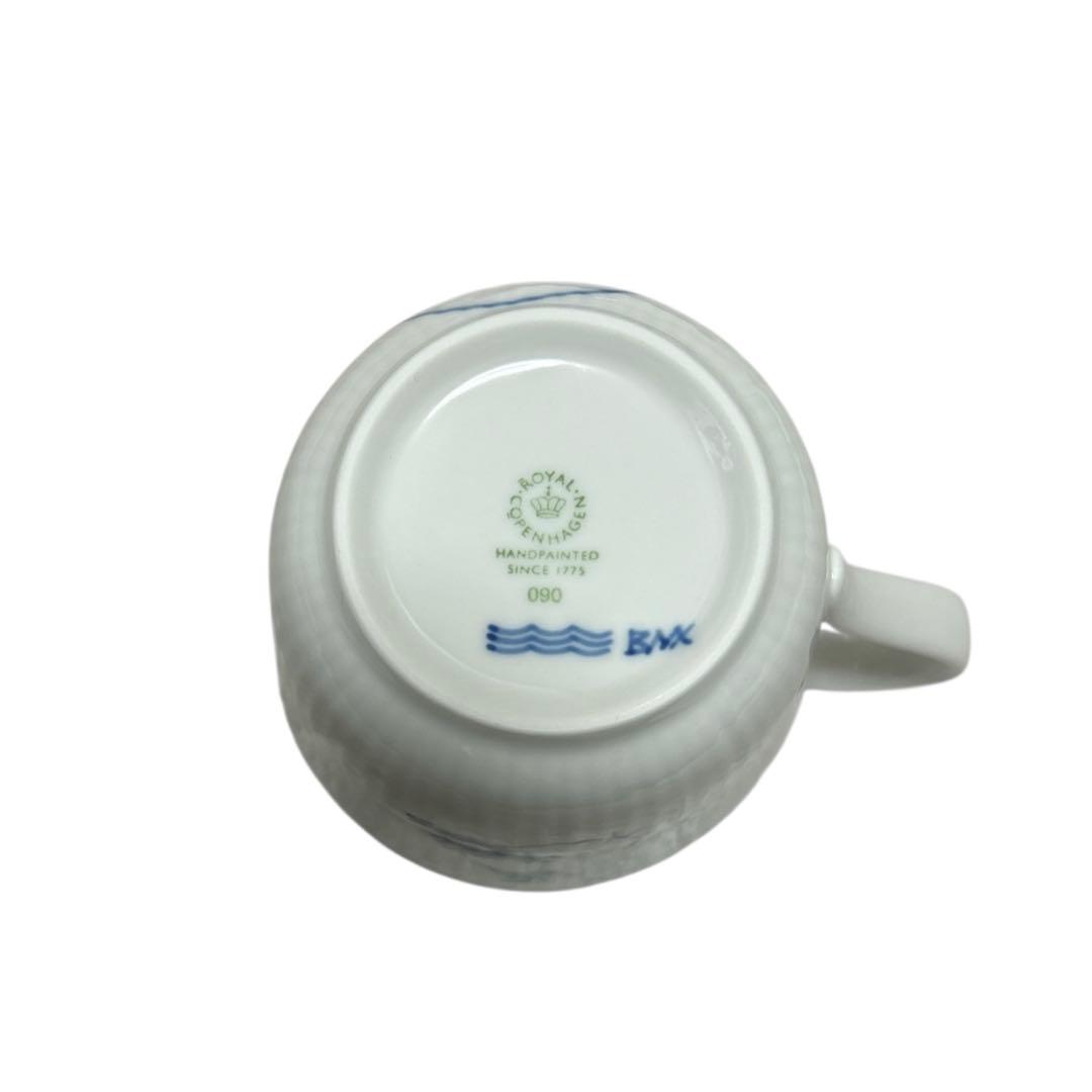   花柄皿2枚とカップ1個セット