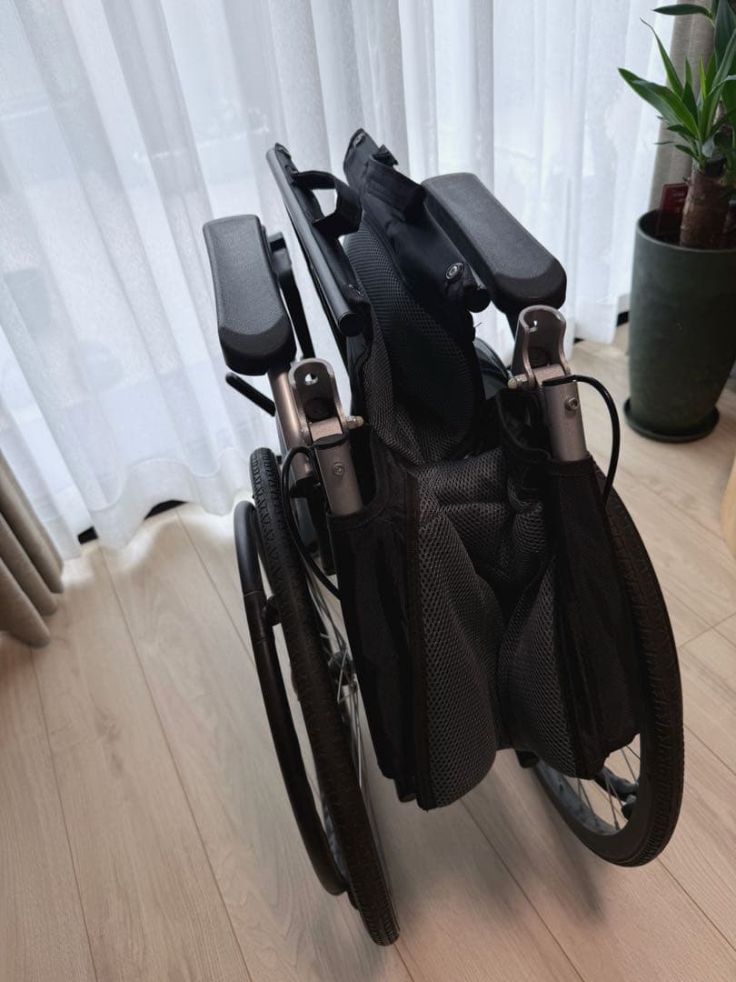 車椅子 折りたたみ