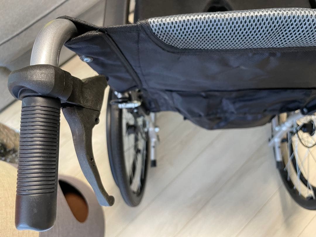 車椅子 折りたたみ