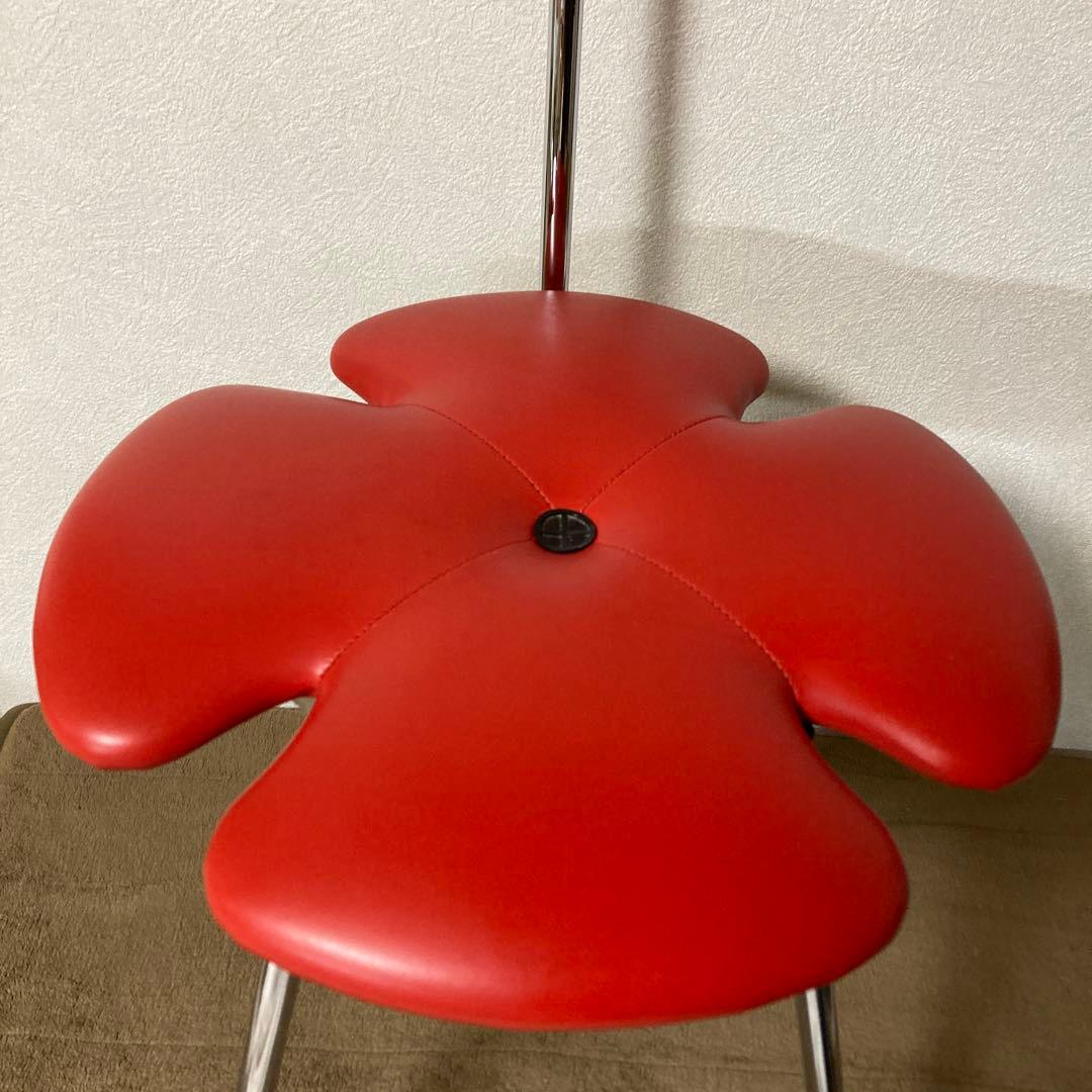エフェゼッタ　effezeta クローバーリーフチェアー　フラワーチェアー　赤