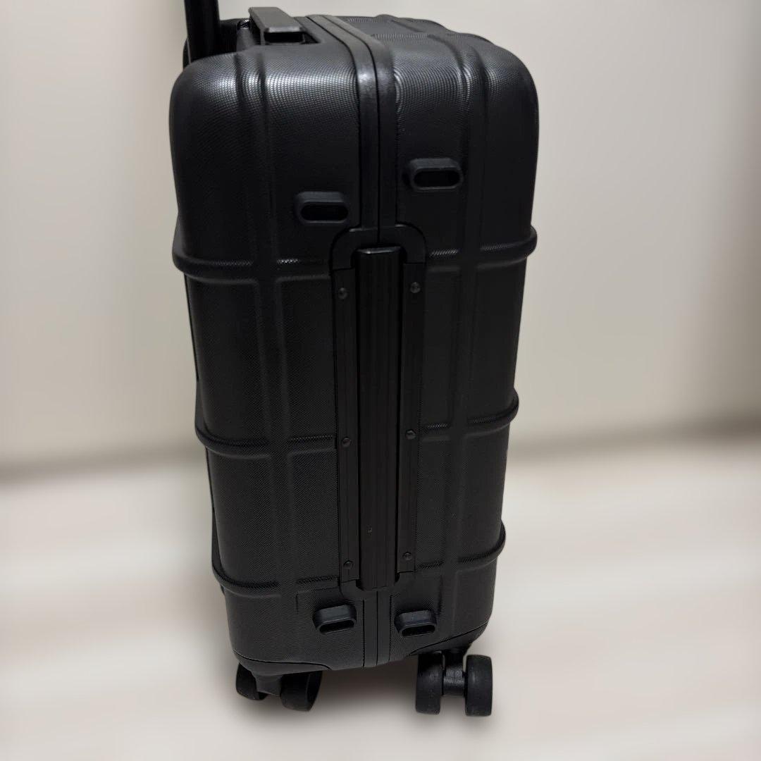 THE NORTH FACE スーツケース 機内持ち込み可