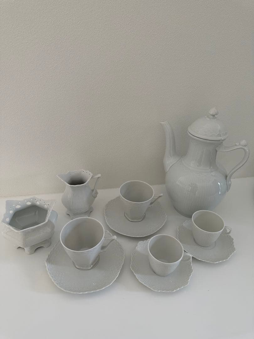 美品ロイヤルコペンハーゲン　ホワイトフルーテッド　フルレース　ハーフレース♡