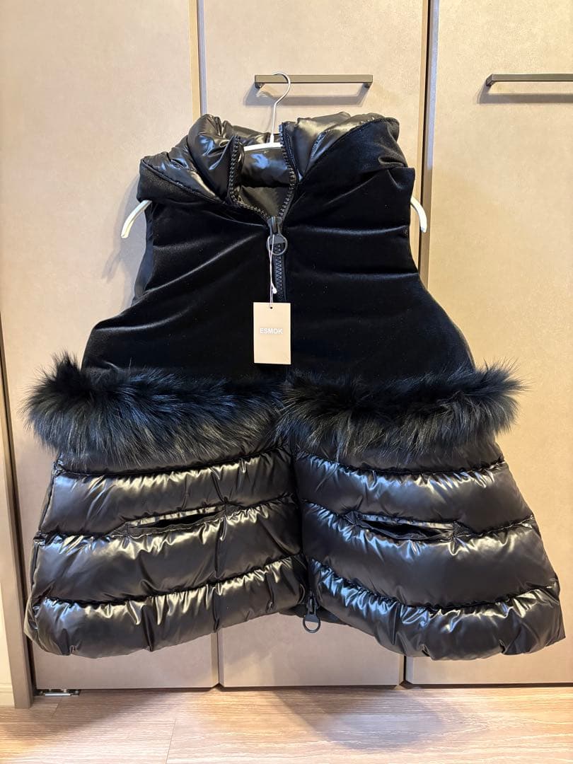 esmok ベルベットファーダウンベスト