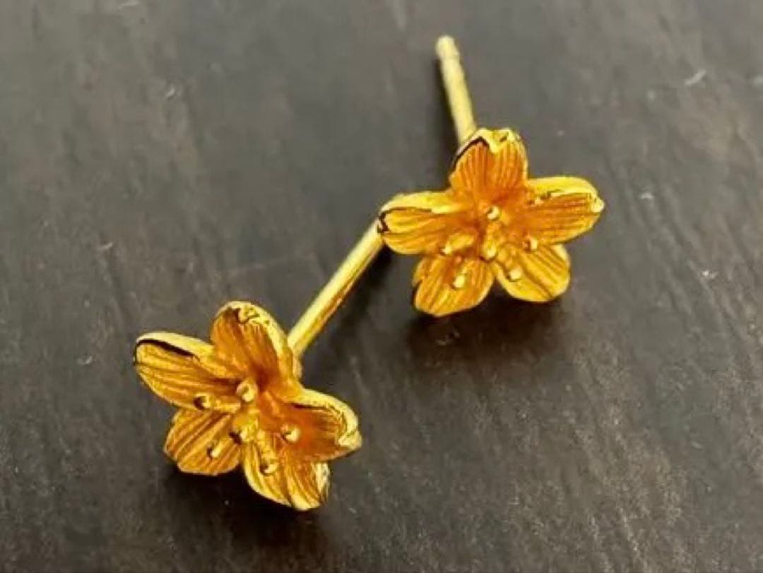 PRIMAGOLD k24 純金　一輪桜ピアス