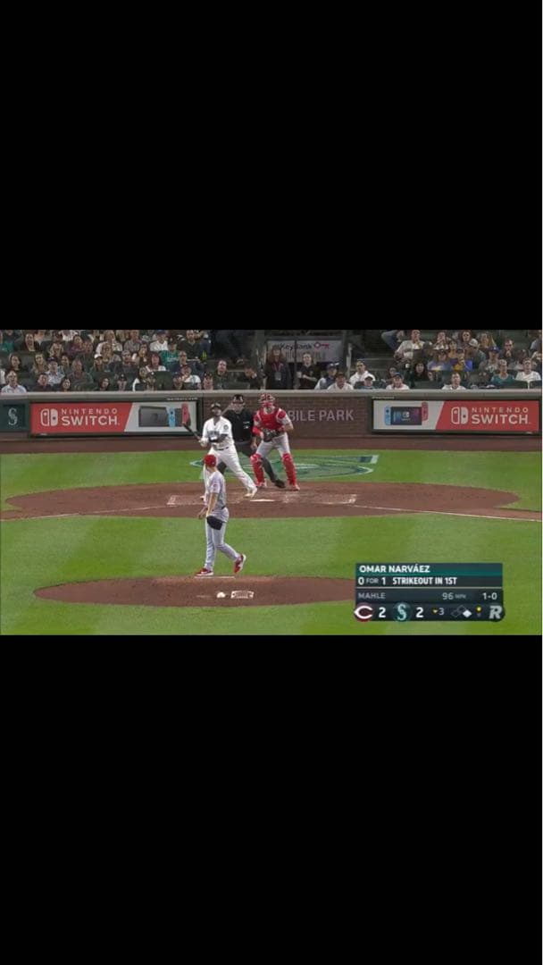 MLBホームラン実使用バット 及び，ヤンキーススタントン選手実使用キャップ