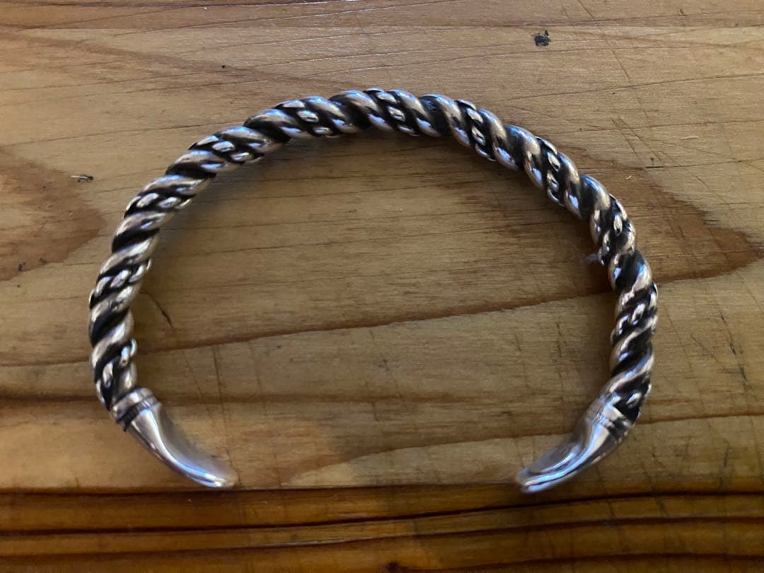 END CUSTOM JEWELLERS エンドカスタムジュエラーズ　バングル