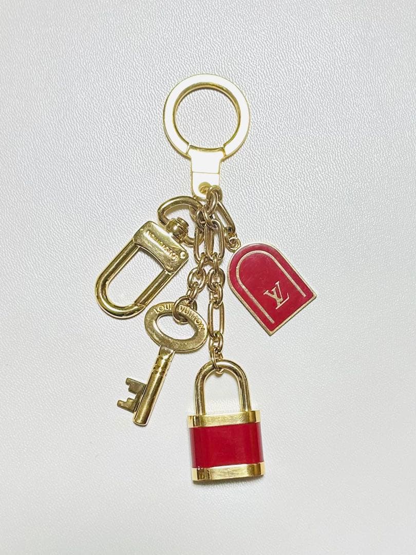 【LOUIS VUITTON】ポルトクレ カドゥナ バッグチャーム