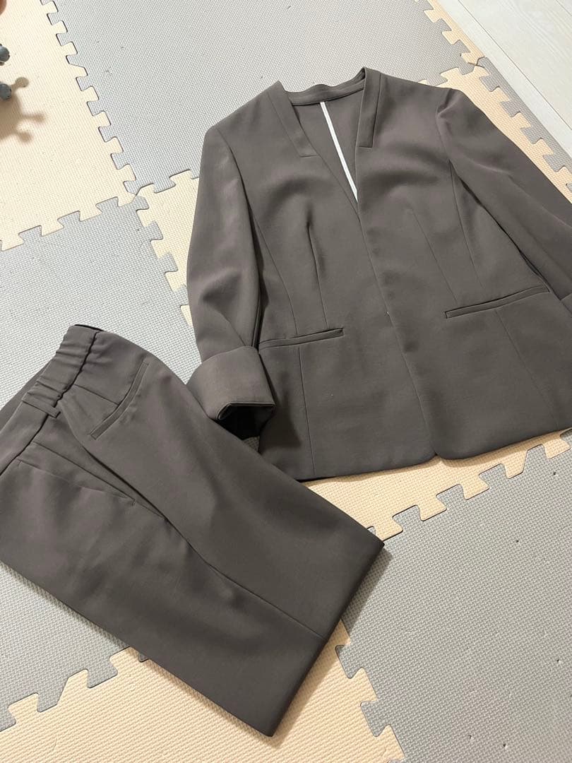 AOKI アオキ　レディース　スーツ　ノーカラー　クロップド　セットアップ