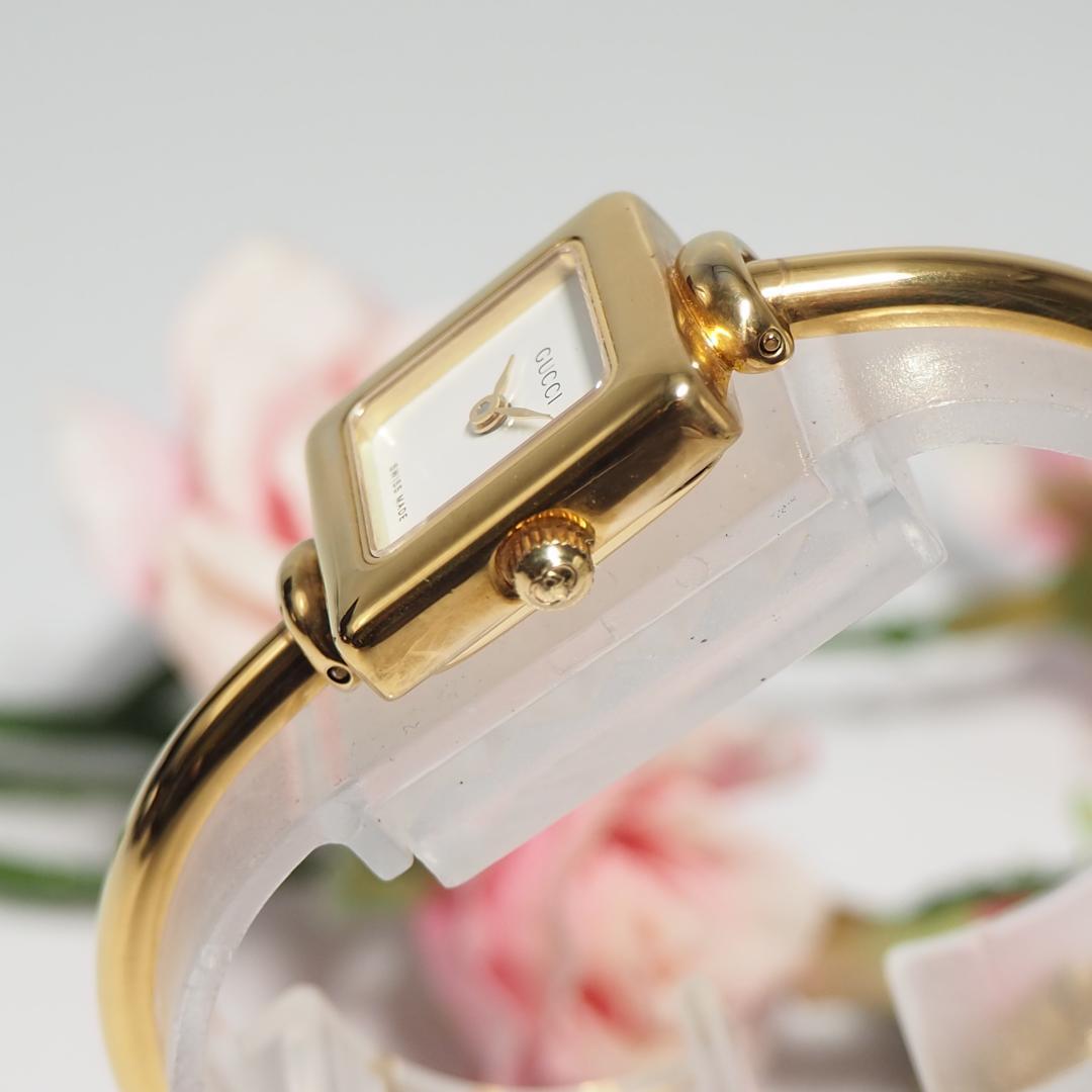 美品 グッチ GUCCI 1900 スクエア バングルウォッチ 腕時計 H517