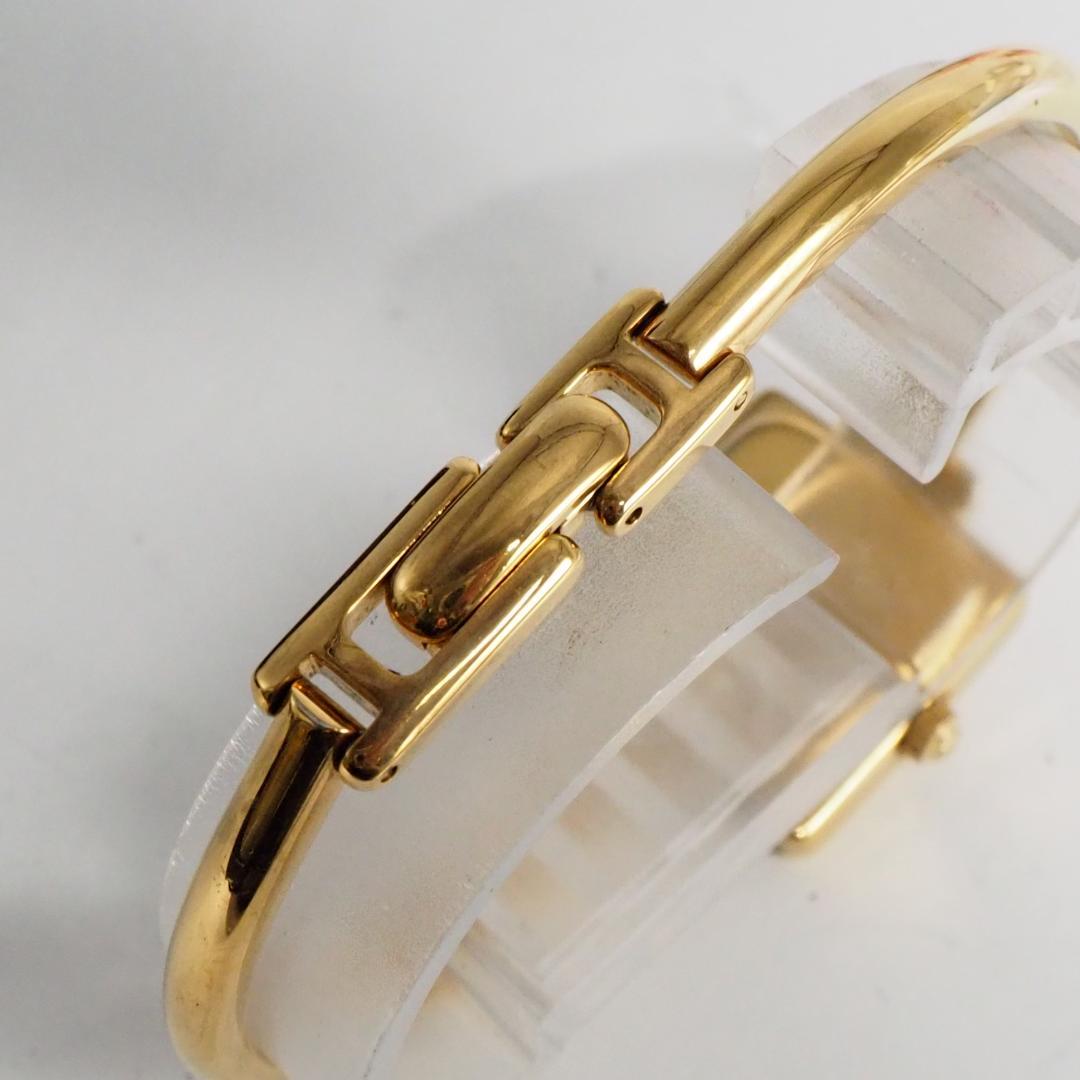 美品 グッチ GUCCI 1900 スクエア バングルウォッチ 腕時計 H517
