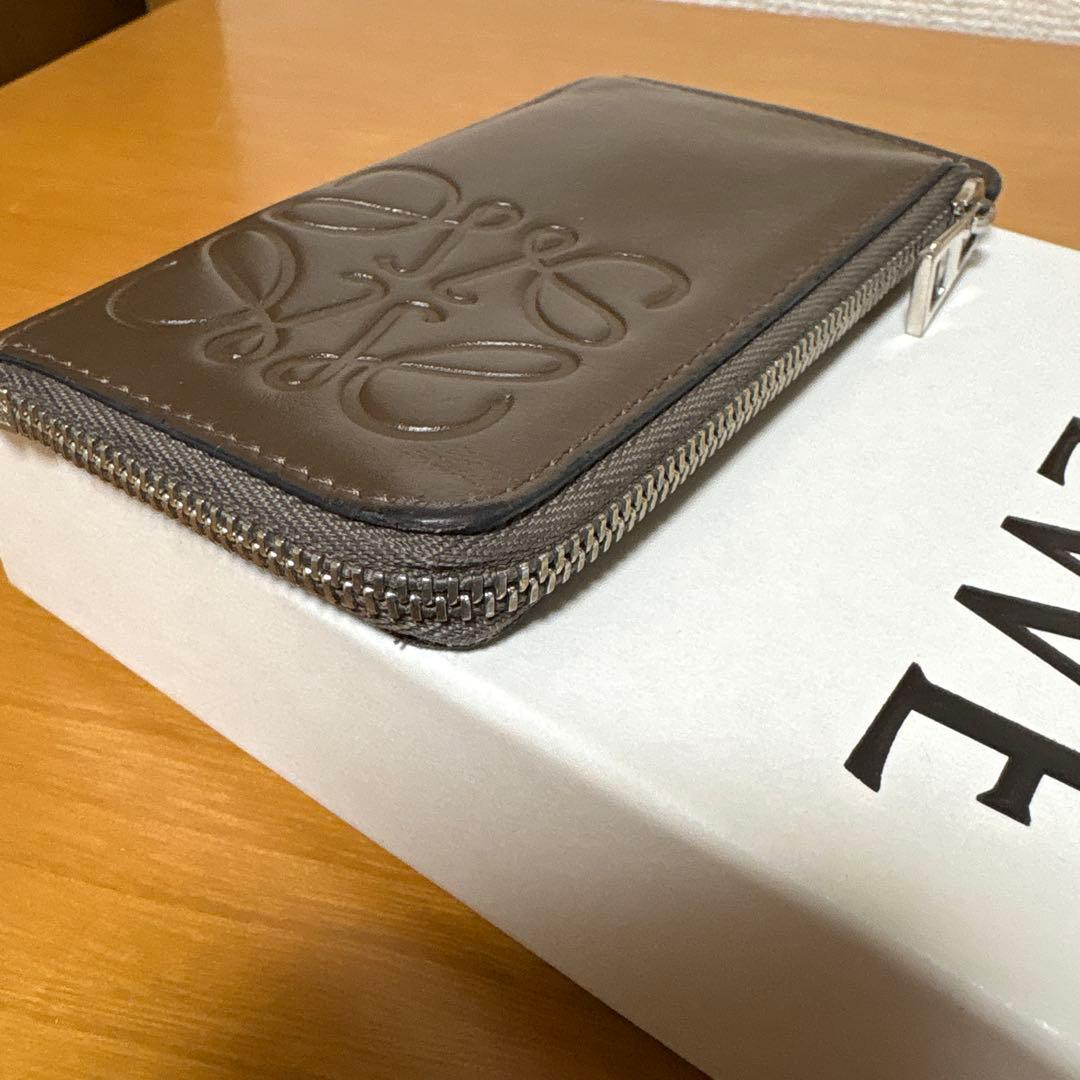 ロエベ ケース アナグラム C500Z40X03 ブラウン LOEWE
