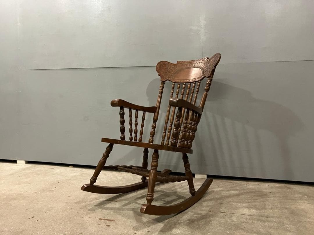 希少『台湾製』ロッキングチェア 揺り椅子 木彫り 彫刻 狼 RWroc1