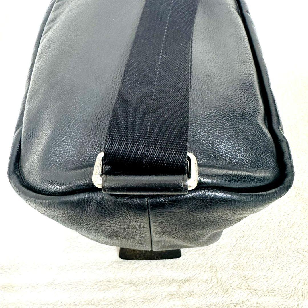 コーチ ボディバッグ トンプソン スリングバッグ ショルダーバッグ レザー 黒