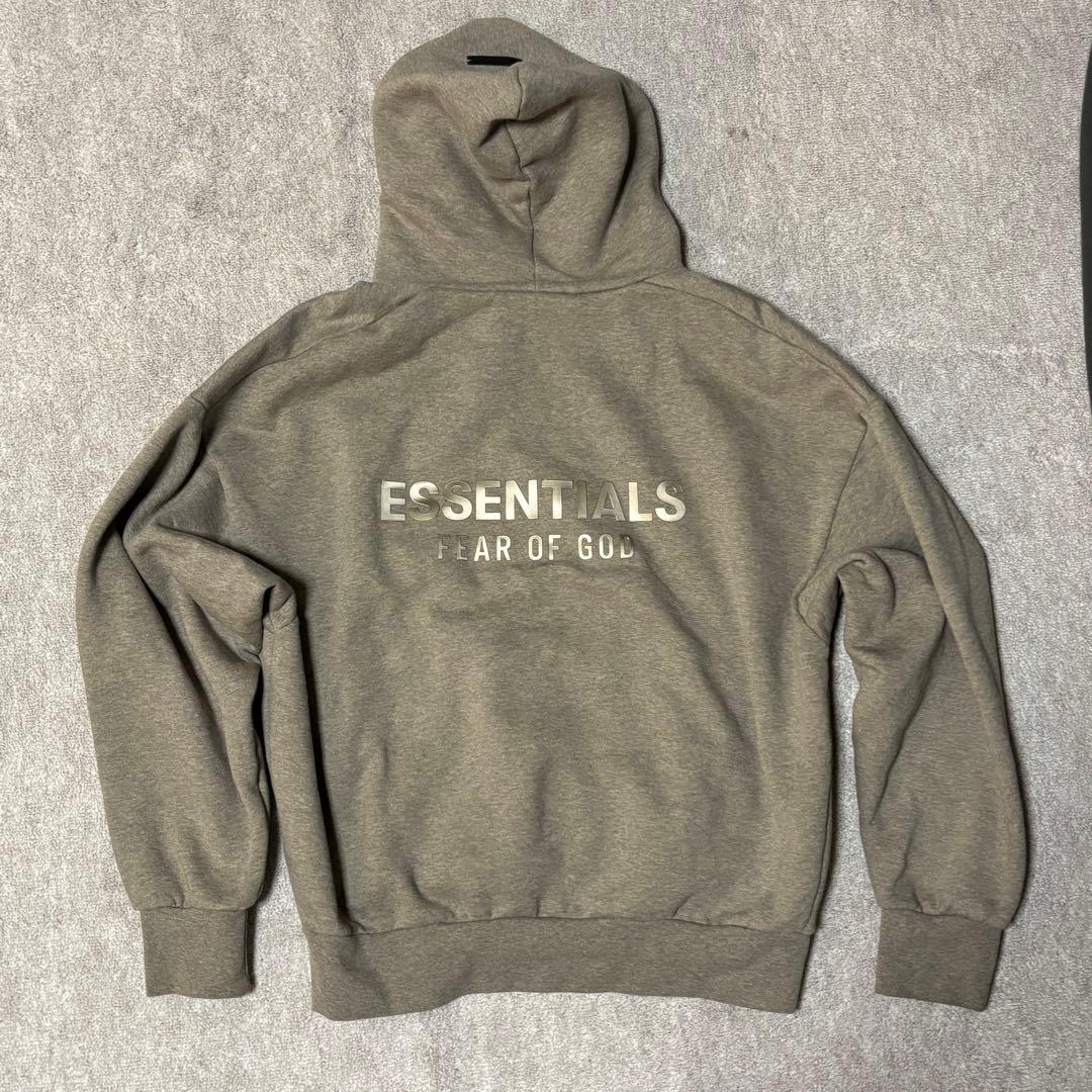 fear of god essentials パーカー 立体ロゴ L