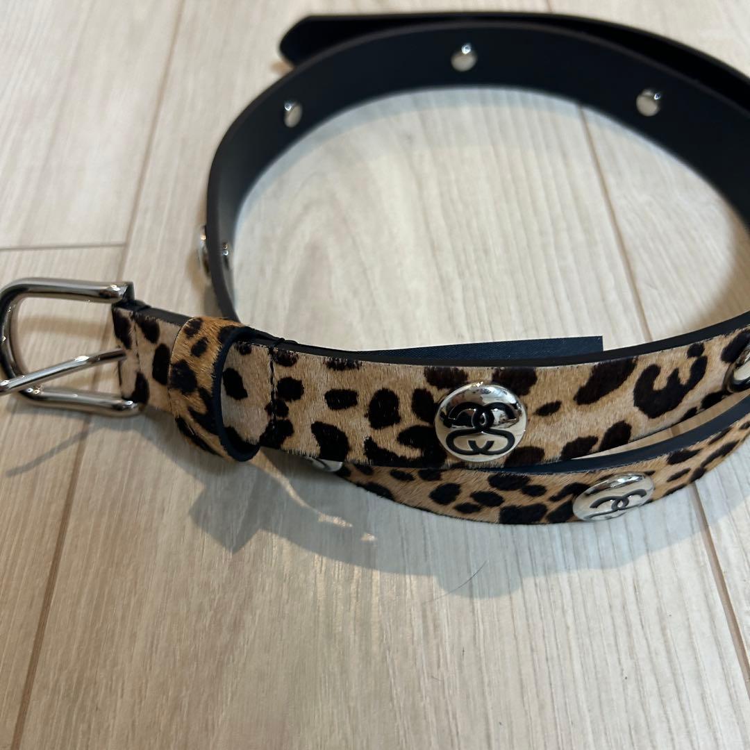 STUSSY ヒョウ柄のリベット付きベルト S/M