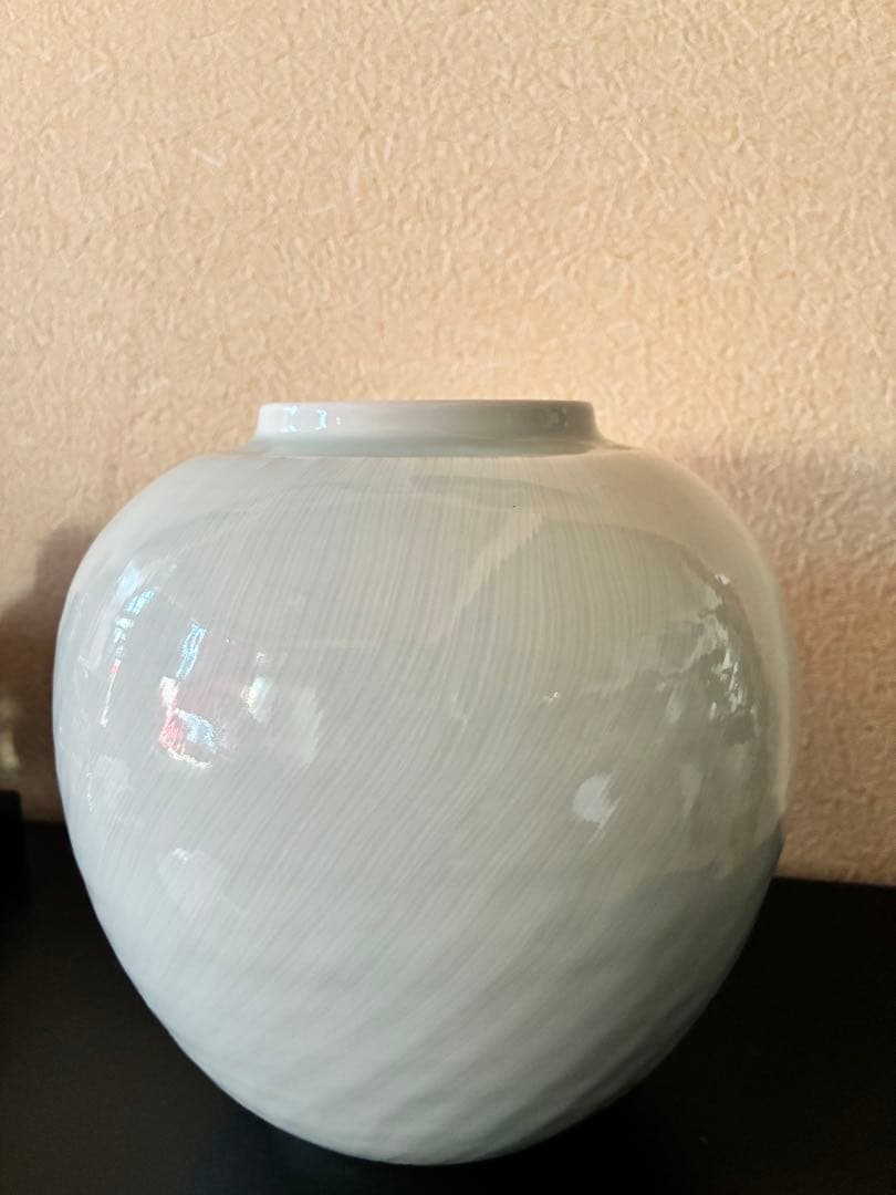 昭和後期（1960–80年代）美濃焼の青白磁の重量花瓶
