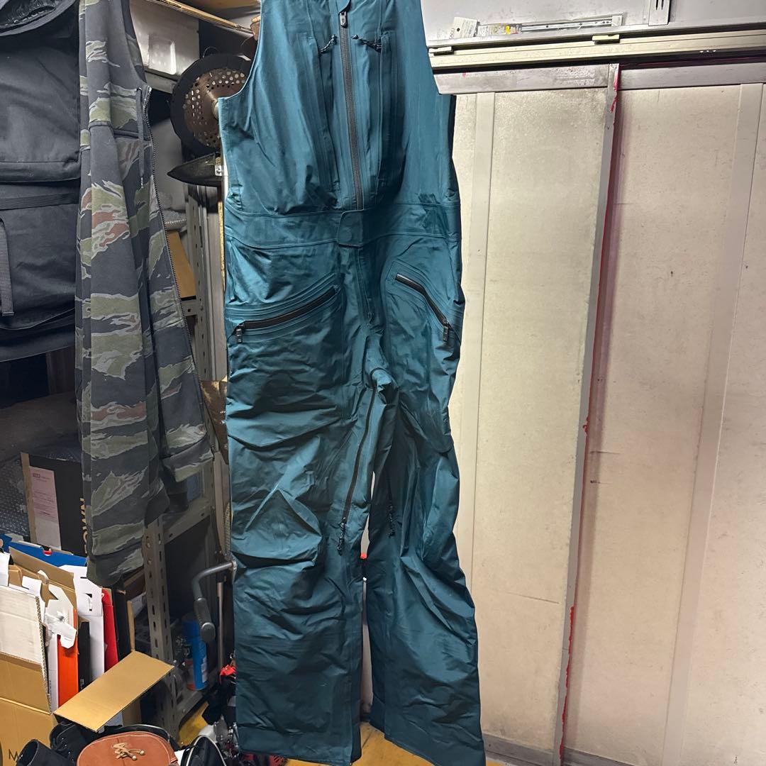 バートンウェア　ビブパンツセット