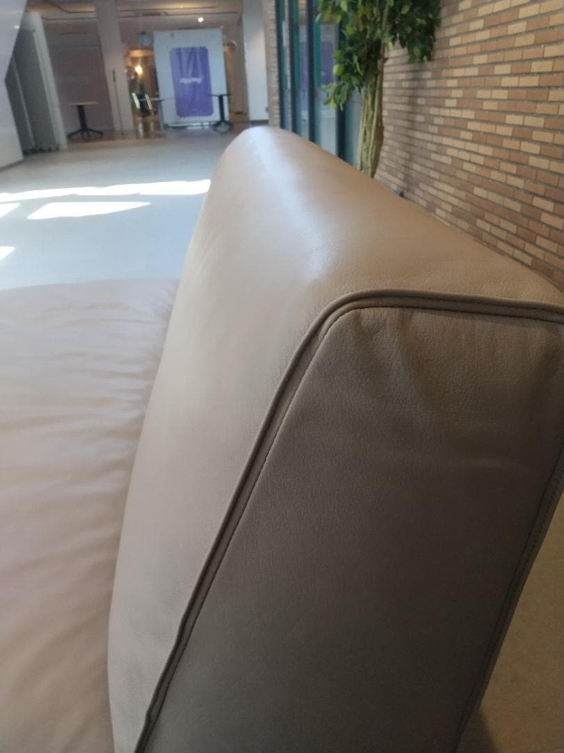 ■美品■arflex MERCADO130 レザーソファ