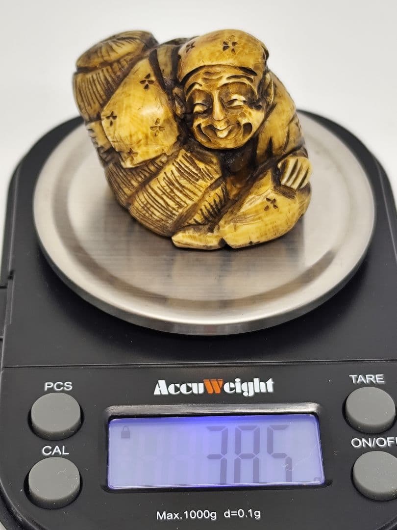 【当時物】古い根付　天然素材　在銘あり　大黒天？