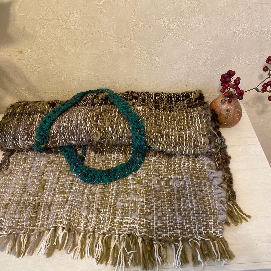 手紡ぎストール　ハンドメイド手織り　一点物　草木染め　手紡ぎストール
