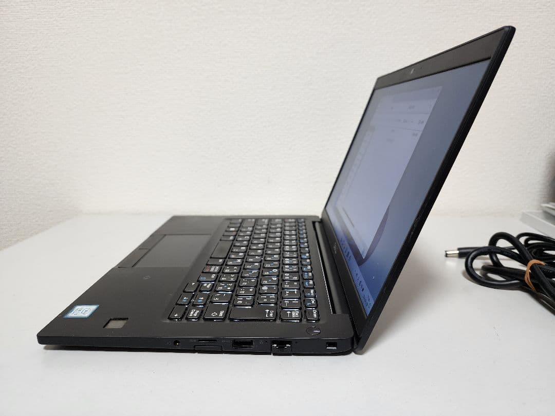 美品　DELL Latitude 7390 i5 8GB 256GB