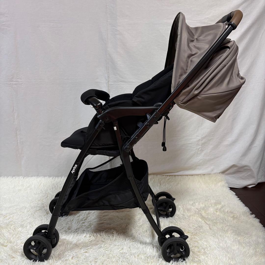極美品　アップリカ　ベビーカー　カルーンエアメッシュ　両対面　軽量