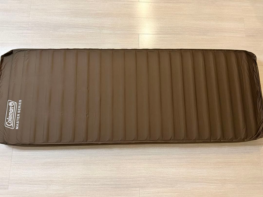 Coleman MASTERSERIES インフレーターマットハイピークシングル