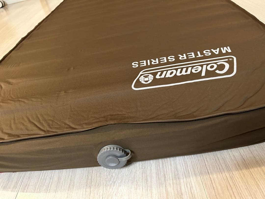 Coleman MASTERSERIES インフレーターマットハイピークシングル