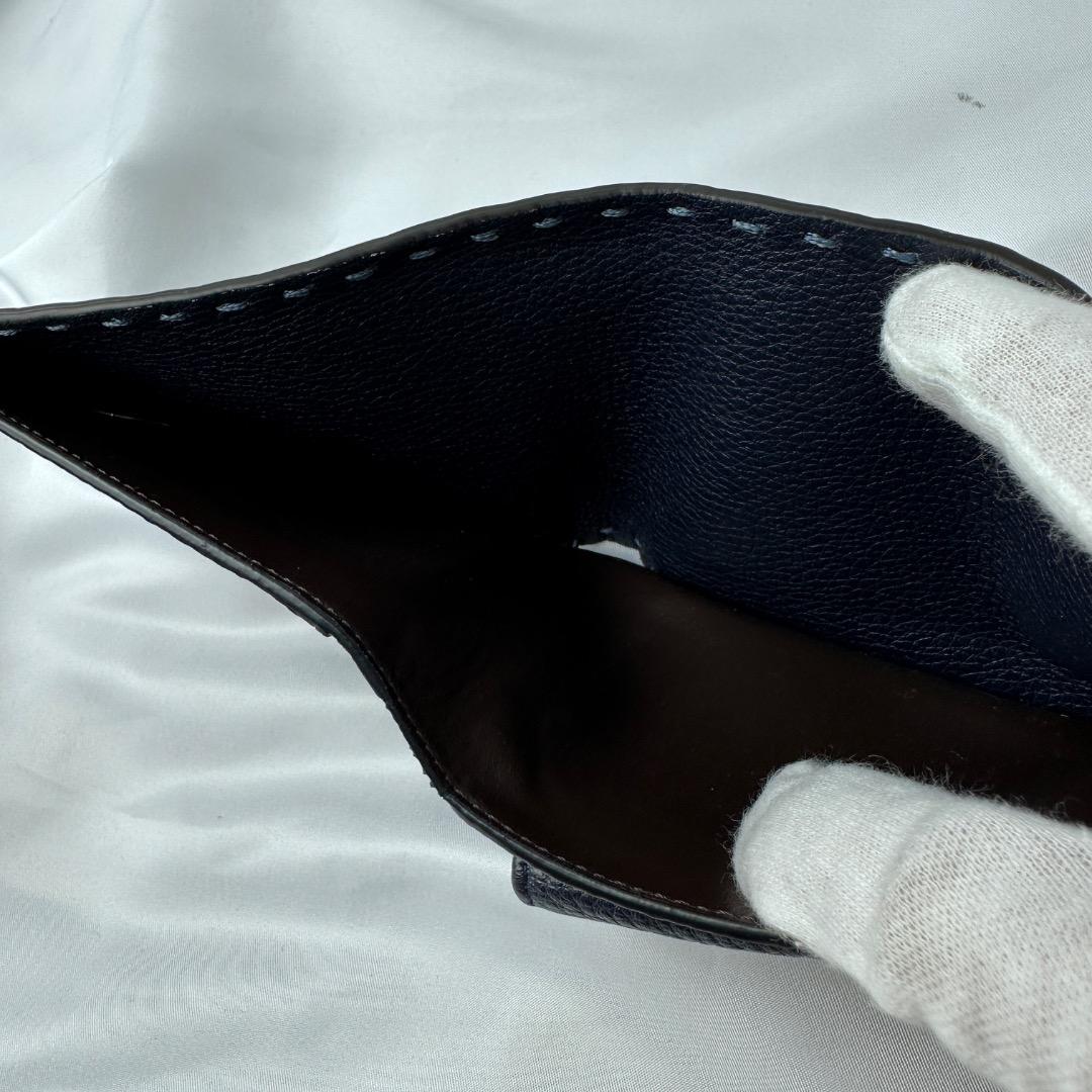 【極美品】 フェンディ 折り財布 セレリア 現行 ブルー ロゴ金具 箱、布袋付