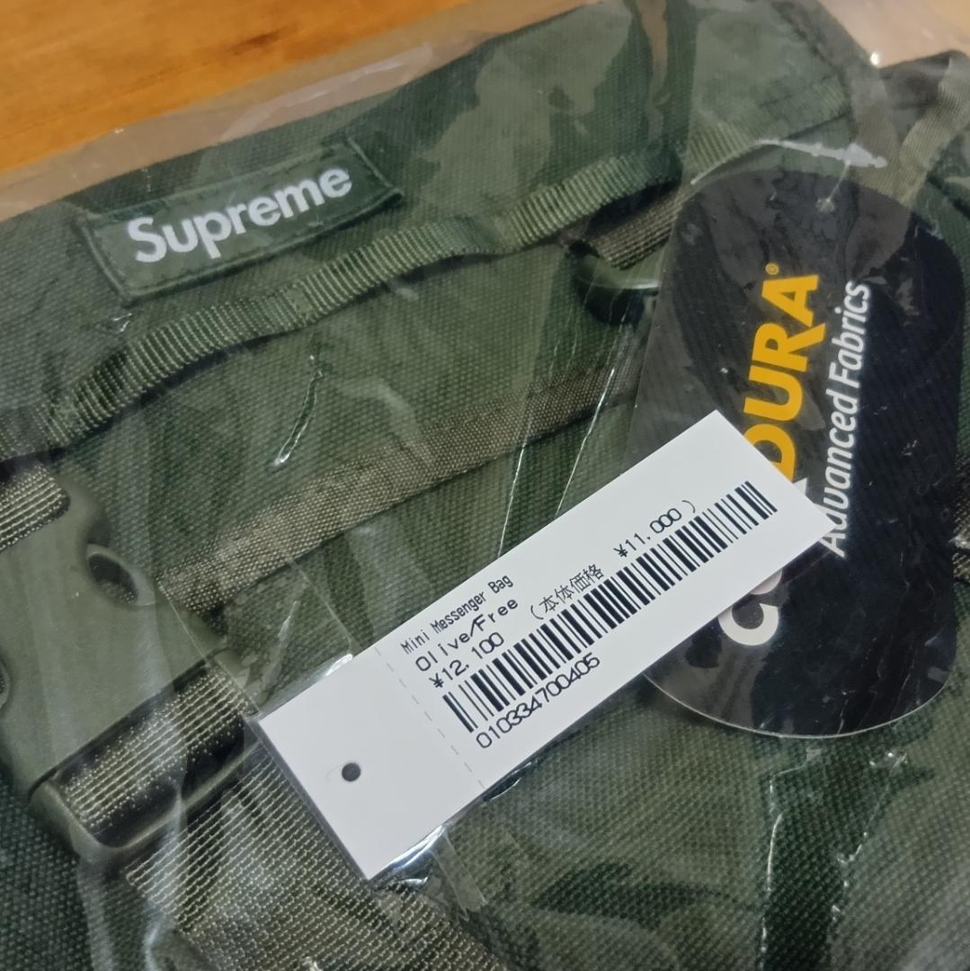 【おまけ付き】 Mini Messenger Bag / Olive
