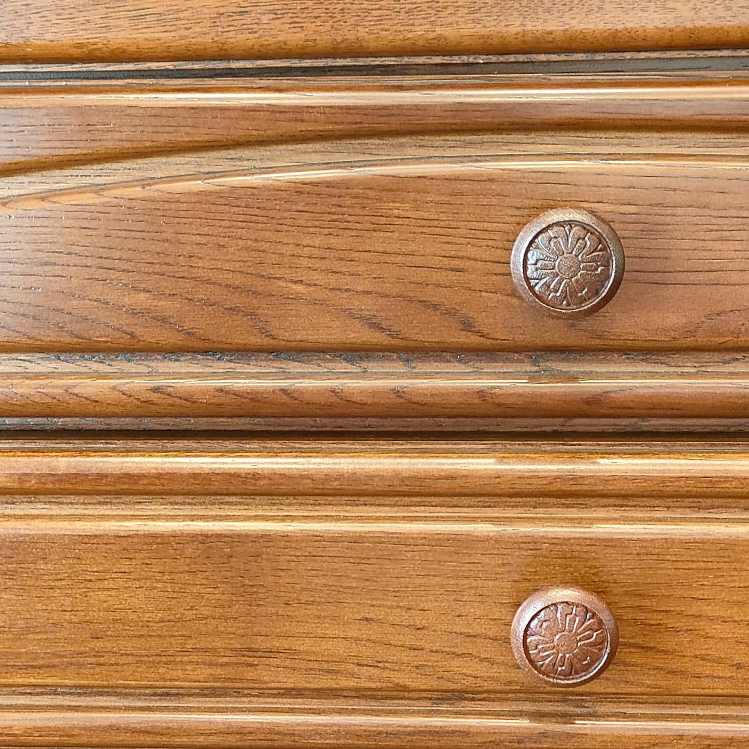 〈美品〉起立木工　ガラスキャビネット　ナラ材　天然木　引出し4杯