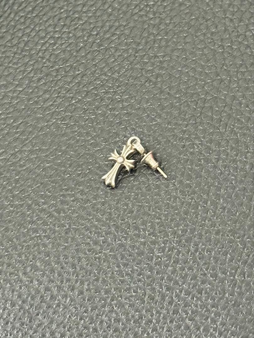 早い者勝ち！確実正規品　クロムハーツ　CHクロスベビーファットドロップイヤリング