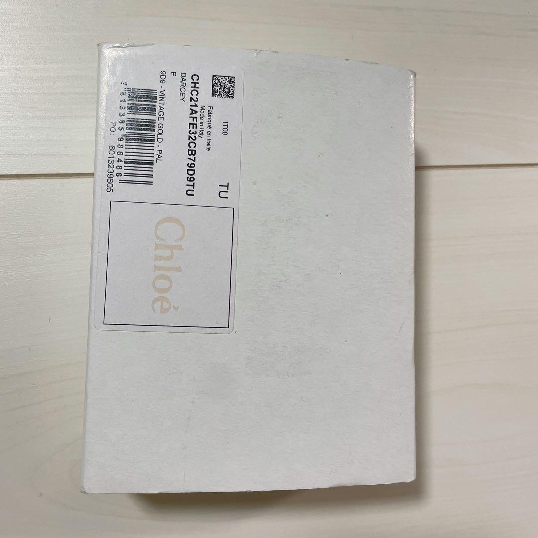 新品　Chloe ダーシー　ピアス　アシンメトリー　スタッズ　クロエ