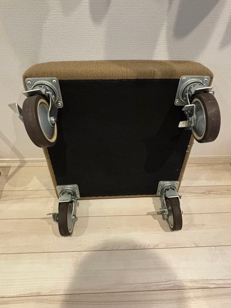 TRUCK FURNITURE キャスター付きオットマン