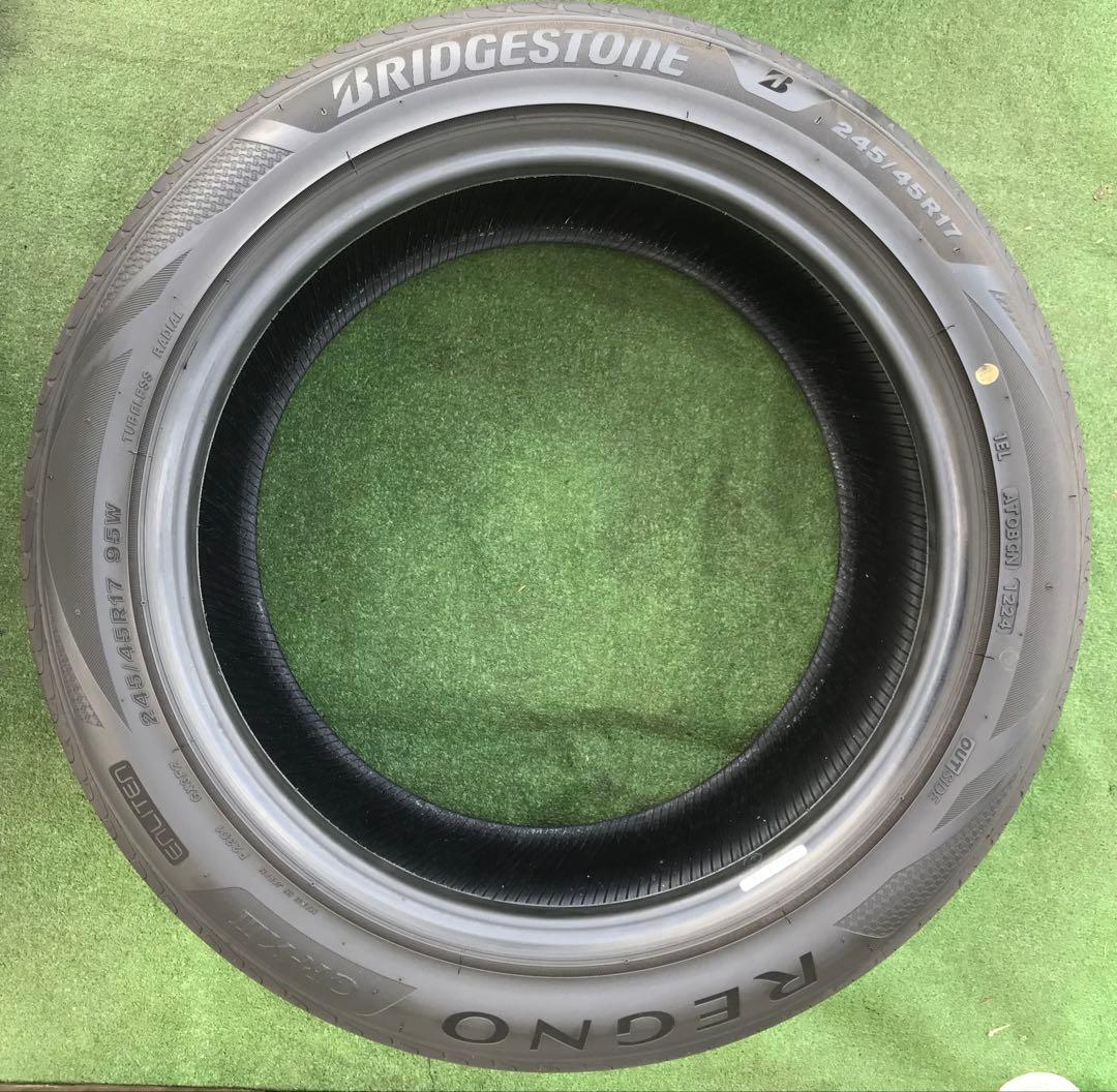 245/45 R17、BRIDGESTONE REGNOラジアルタイヤ