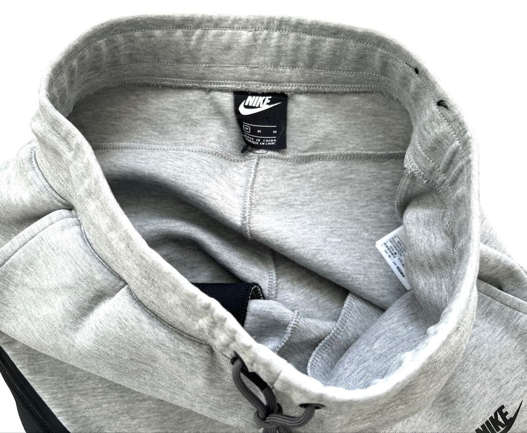 Nike テックフリースパンツ　M グレー ジョガーパンツ