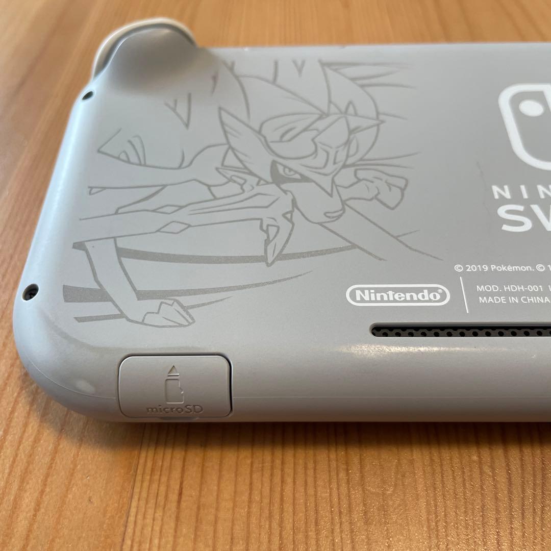 Nintendo Switch Lite 本体　ザシアン　ザマゼンタ
