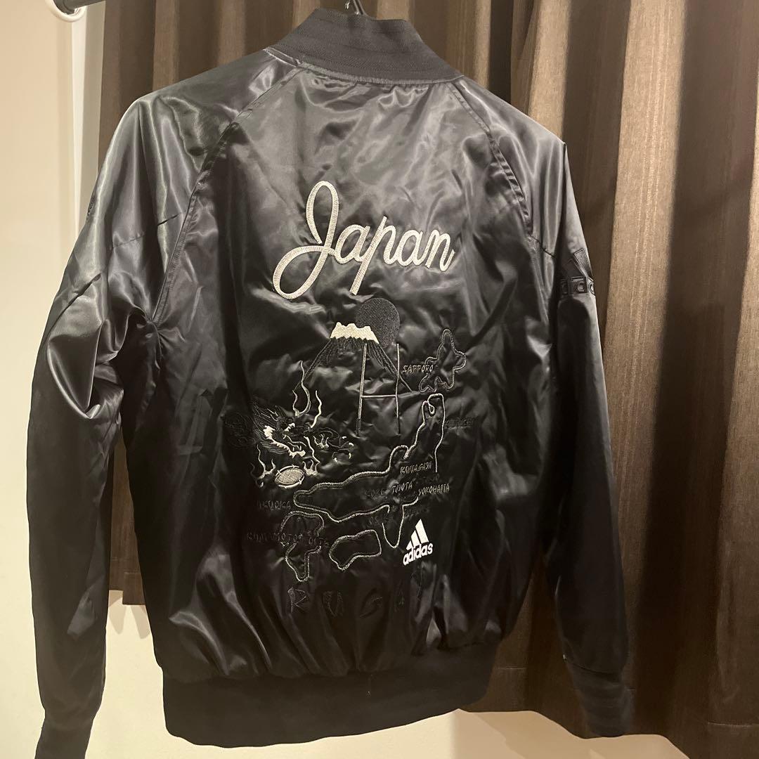 adidas ブラック スカジャン M