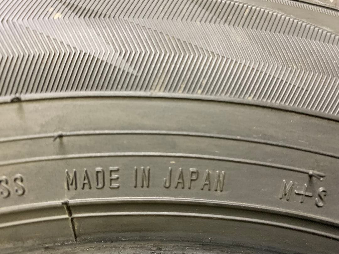 年末年始発送可能　155/70R13 スタッドレスタイヤ　ダンロップ　国産