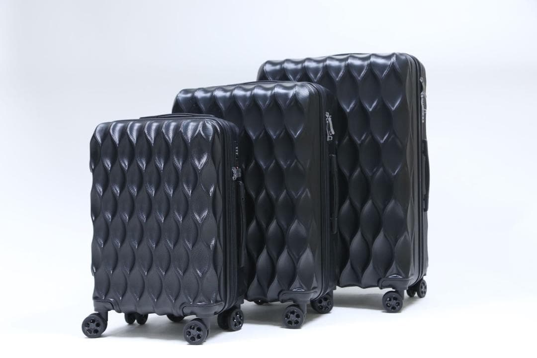 軽量Lサイズ　静音8輪　キャリーバッグ　スーツケース　キャリーケース 黒