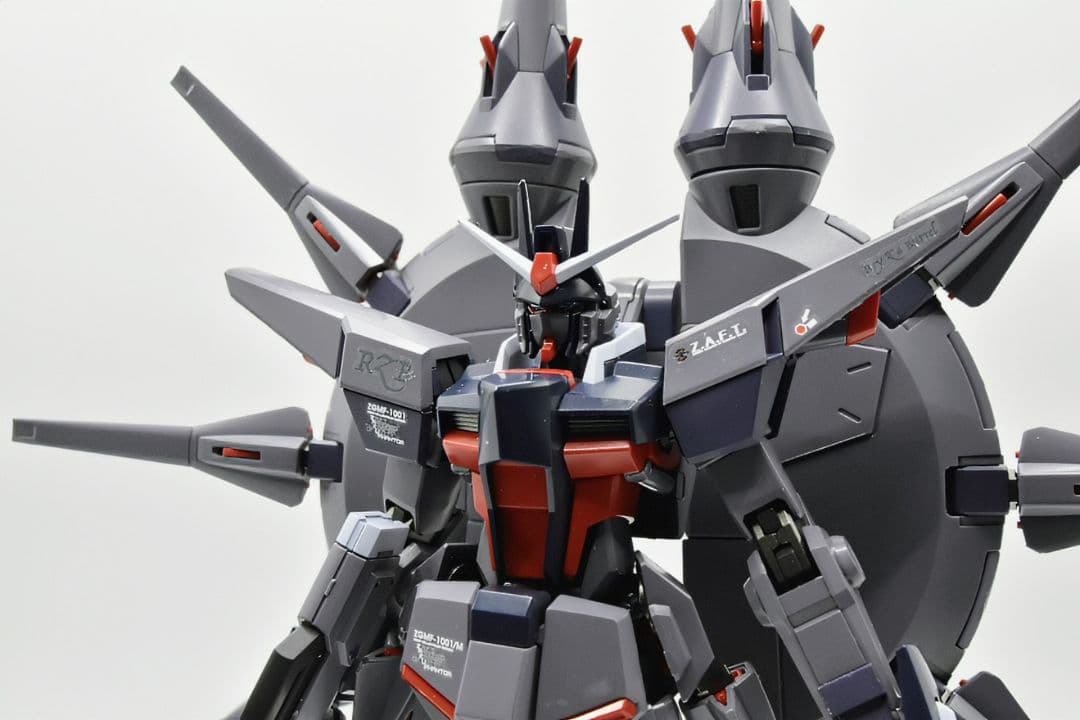 家*ネ様 〚 HGCE 1/144 レジェンドガンダム〛塗装済完成品