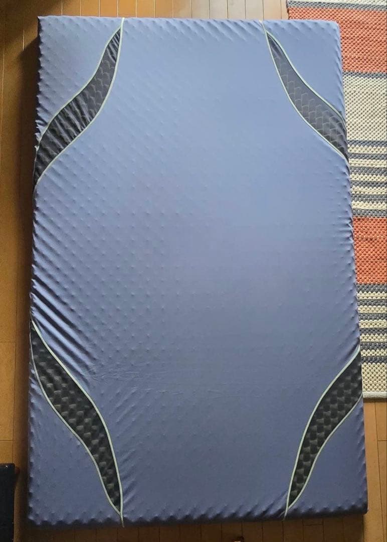 送料込】値下げ⭐︎西川　AiR01　セミダブル　厚さ14㎝　ベッドマットレス