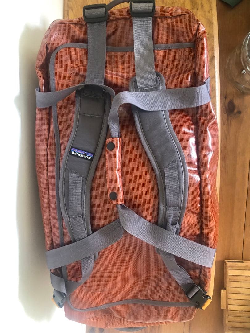 patagonia 防水ボストンバッグ オレンジ　70L