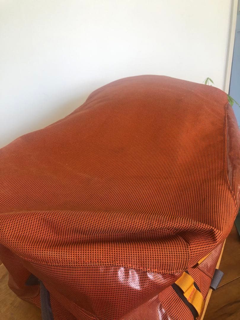patagonia 防水ボストンバッグ オレンジ　70L