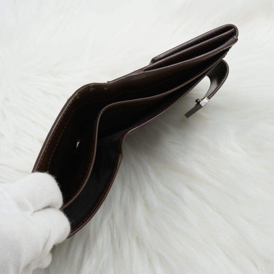 未使用品　箱付き　GUCCI グッチ　二つ折り財布　レザー　GG柄　ブラウン