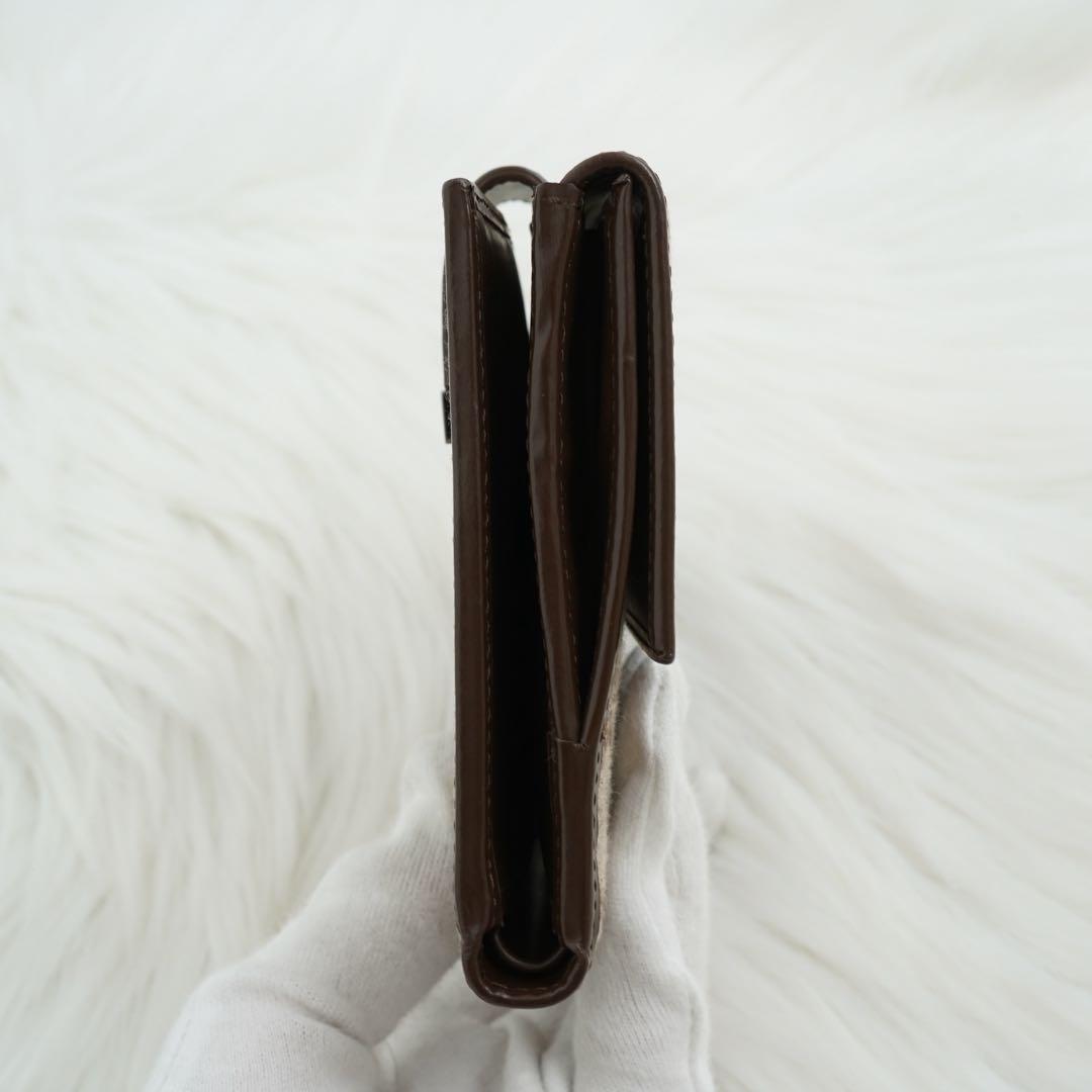 未使用品　箱付き　GUCCI グッチ　二つ折り財布　レザー　GG柄　ブラウン