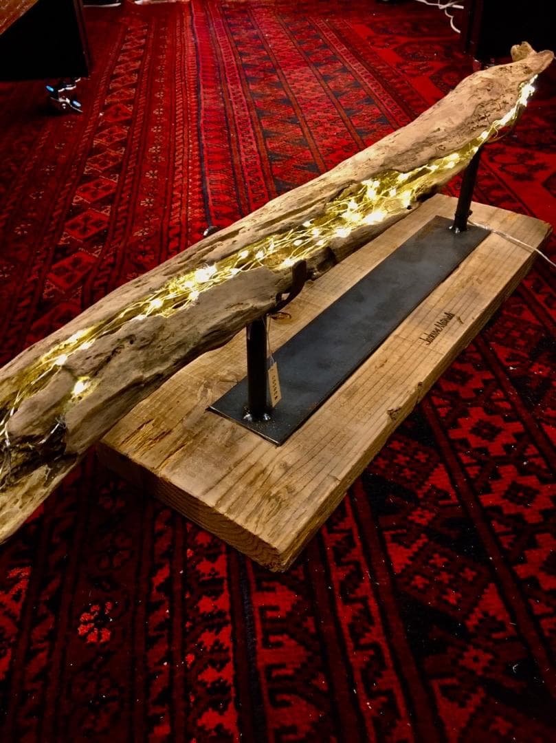 流木ライトスタンド