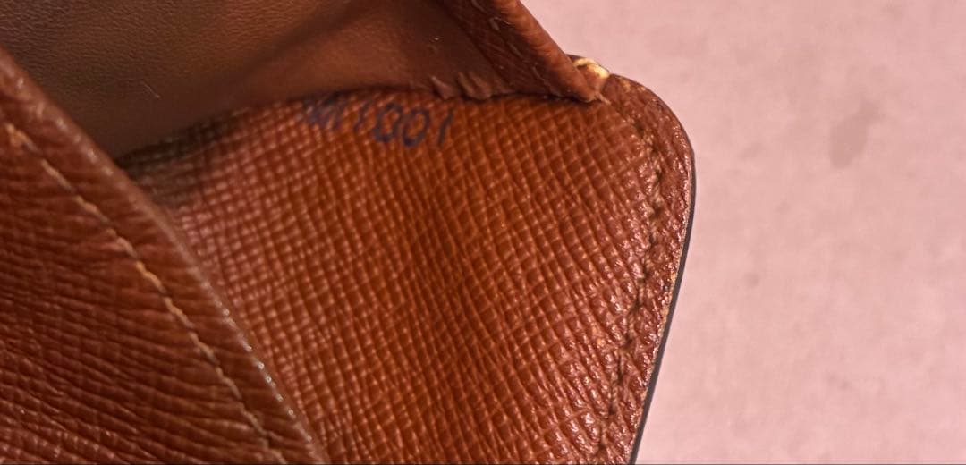 美品✨ヴィトン　二つ折り財布